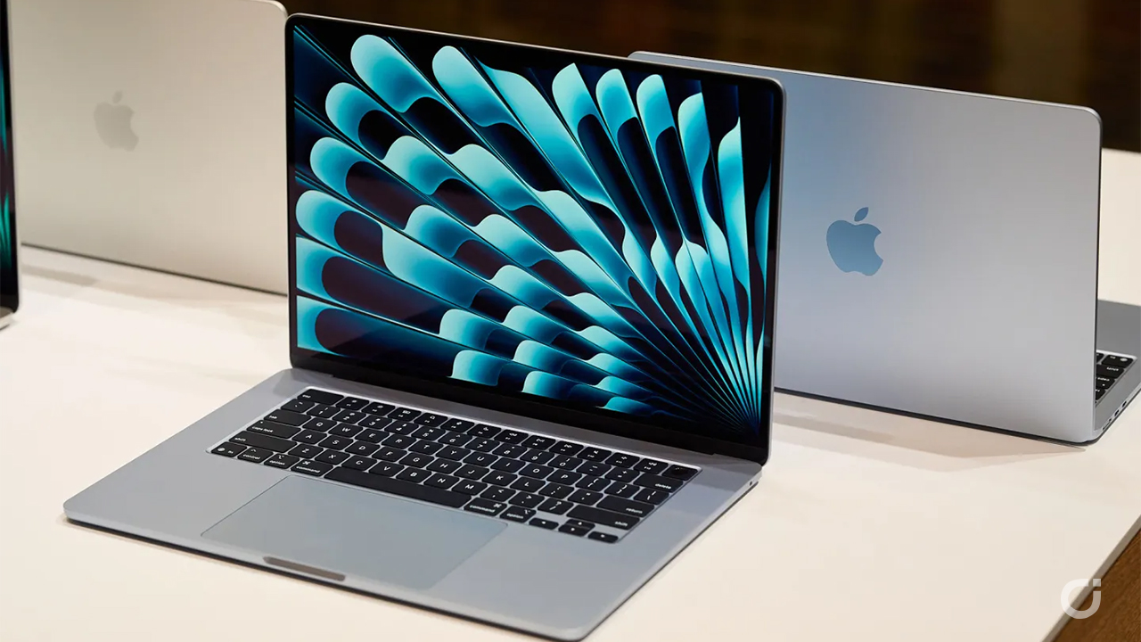 MacBook Air M4: ecco le prime immagini della nuova colorazione celeste